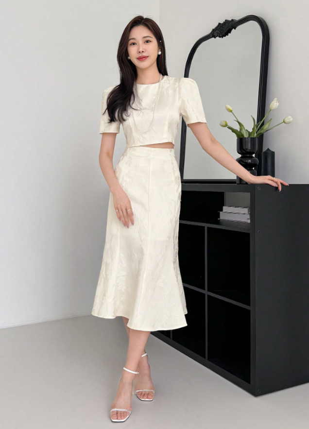 White Elegant Puff Sleeve & Fishtail Skirt Set